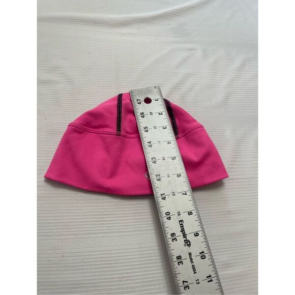 Lululemon Hat Women’s Running Pink Ponytail Beanie One Size Fits All - Picture 3 of 5